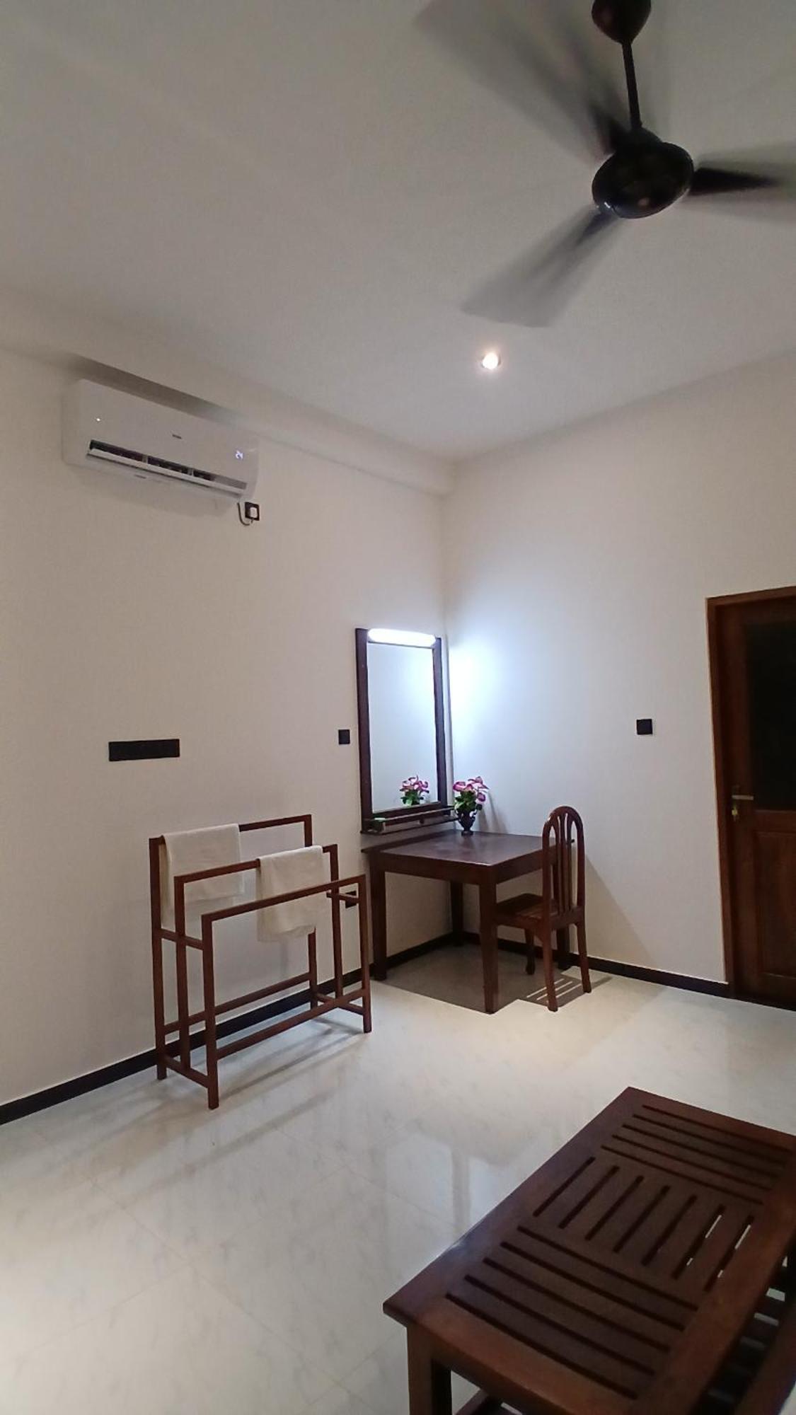 Coco Mount Residence - Hiriketiya ديكويلاّ تين المظهر الخارجي الصورة